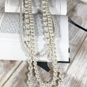 STATEMENT PEARL LAYERED NECKLACE